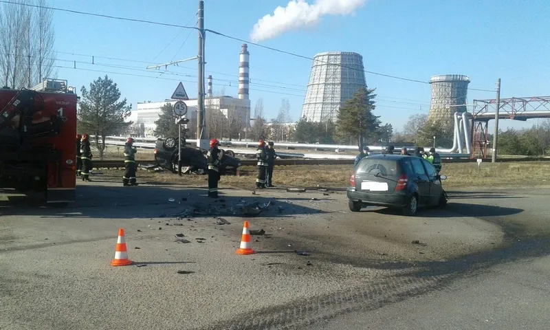 В Мозырском районе столкнулись Форд и Мерседес